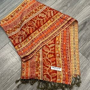 Pashmina wrap